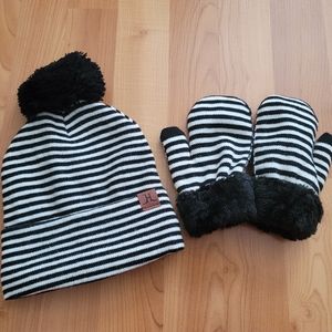 Toddler Girls Boys Black White Striped Hat & Mitten Set Pom Pom NWT Size 2T-3T